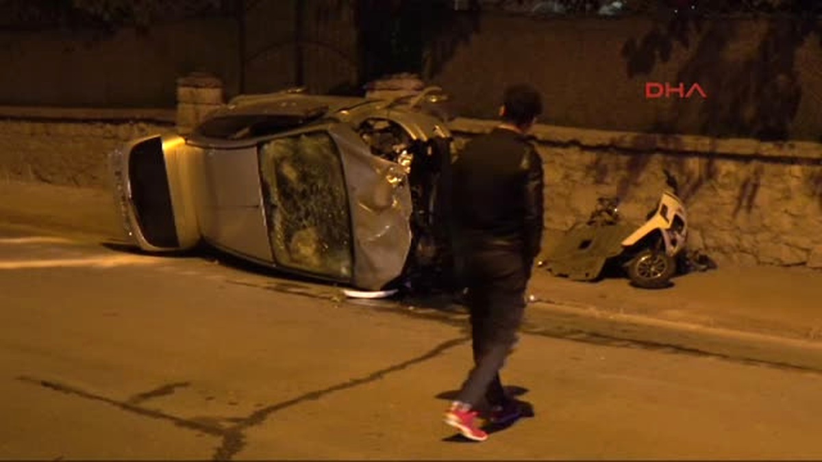 Konya - Kontrolden Çıkan Otomobil, Kaldırımdaki Bisikletlilere Çarptı: 1 Ölü, 5 Yaralı