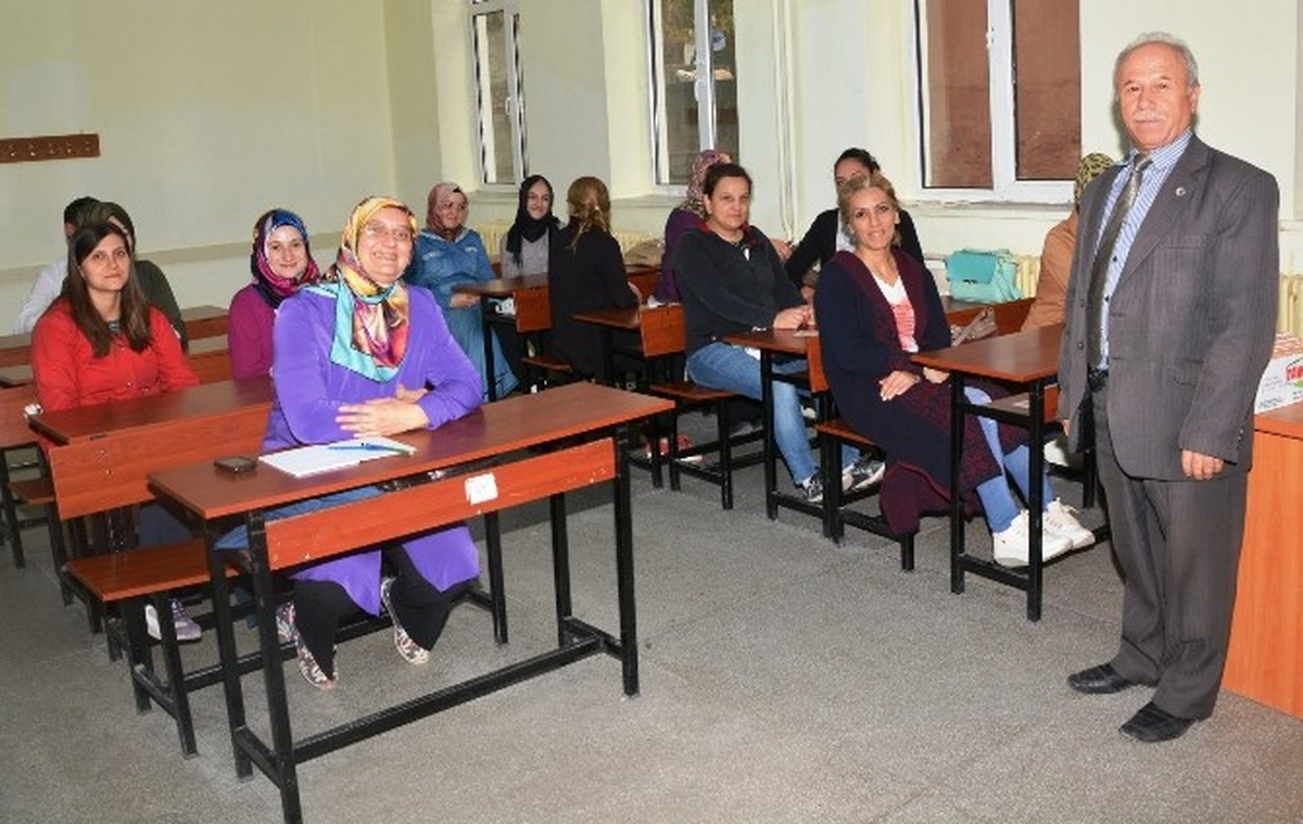 Lapseki\'de 50 Kişiye Hasta Kabul Kursu Verilecek