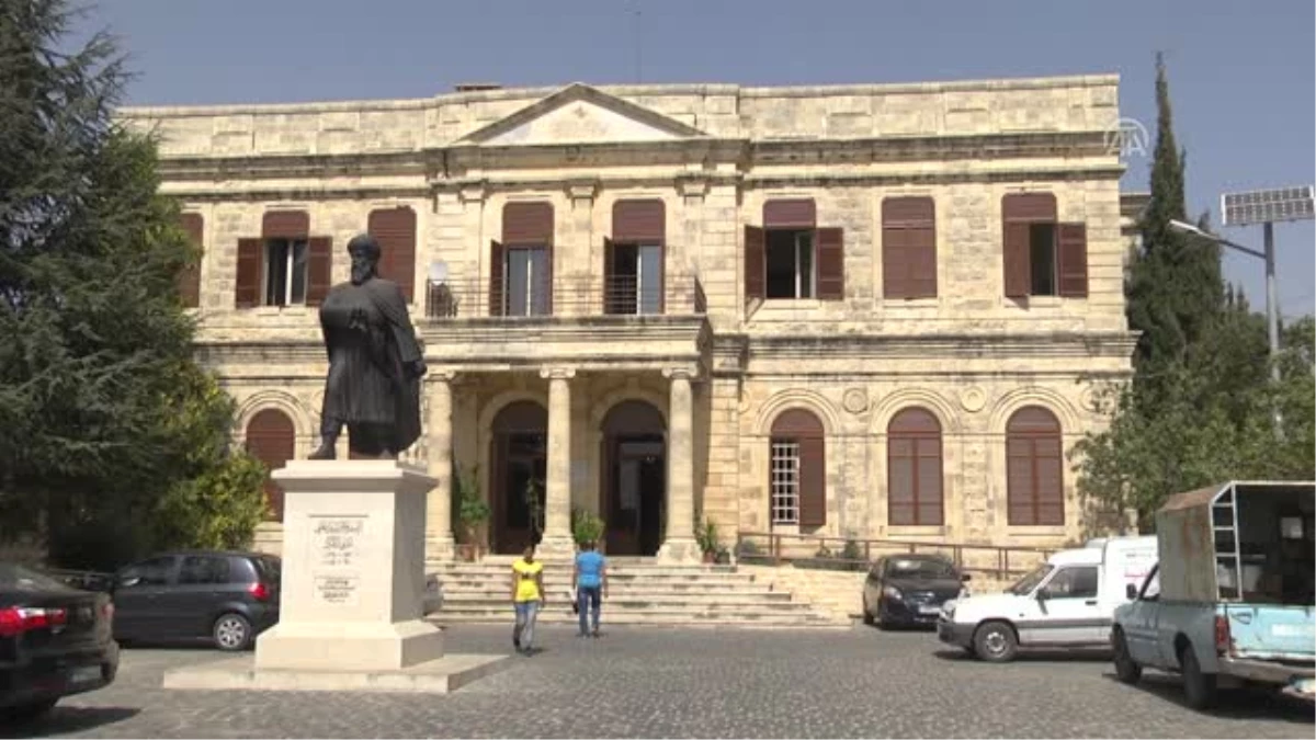 Lübnan\'ın En Büyük Kütüphanesi Osmanlı Sarayı