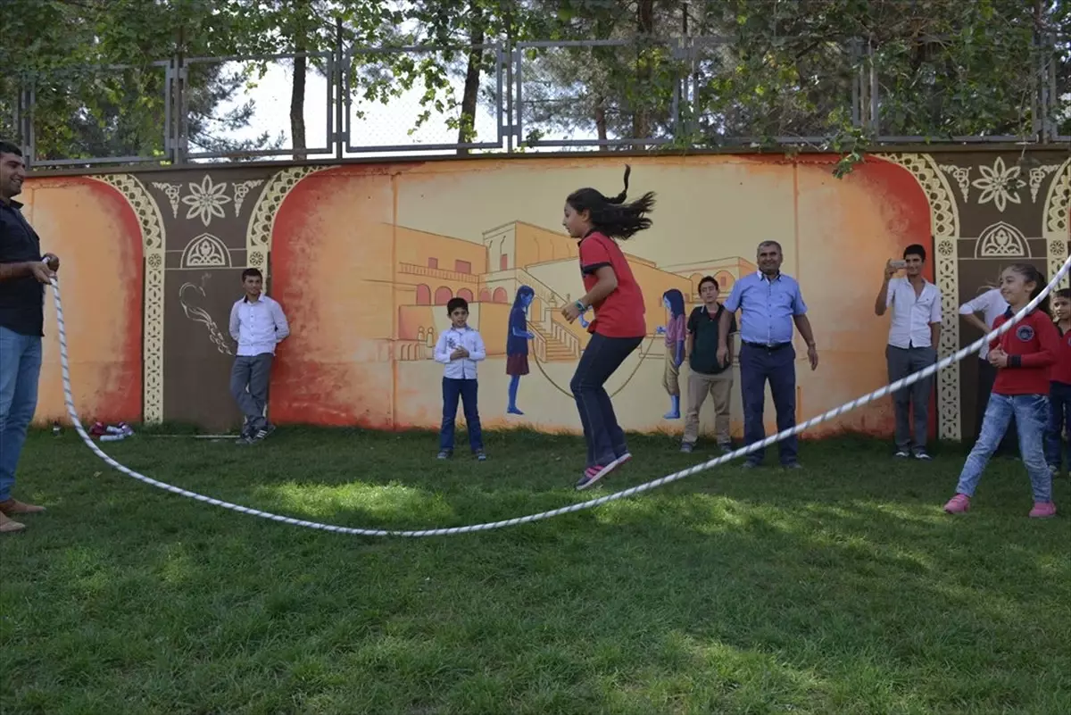 Mardin\'de Çocuk Oyunları Etkinliği