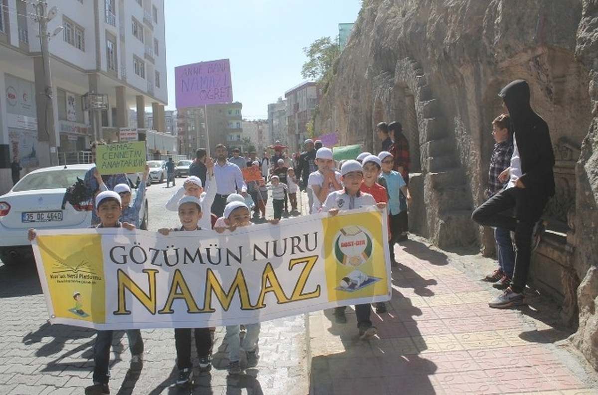 Mardin\'de \'Gözümün Nuru Namaz\' Etkinliği
