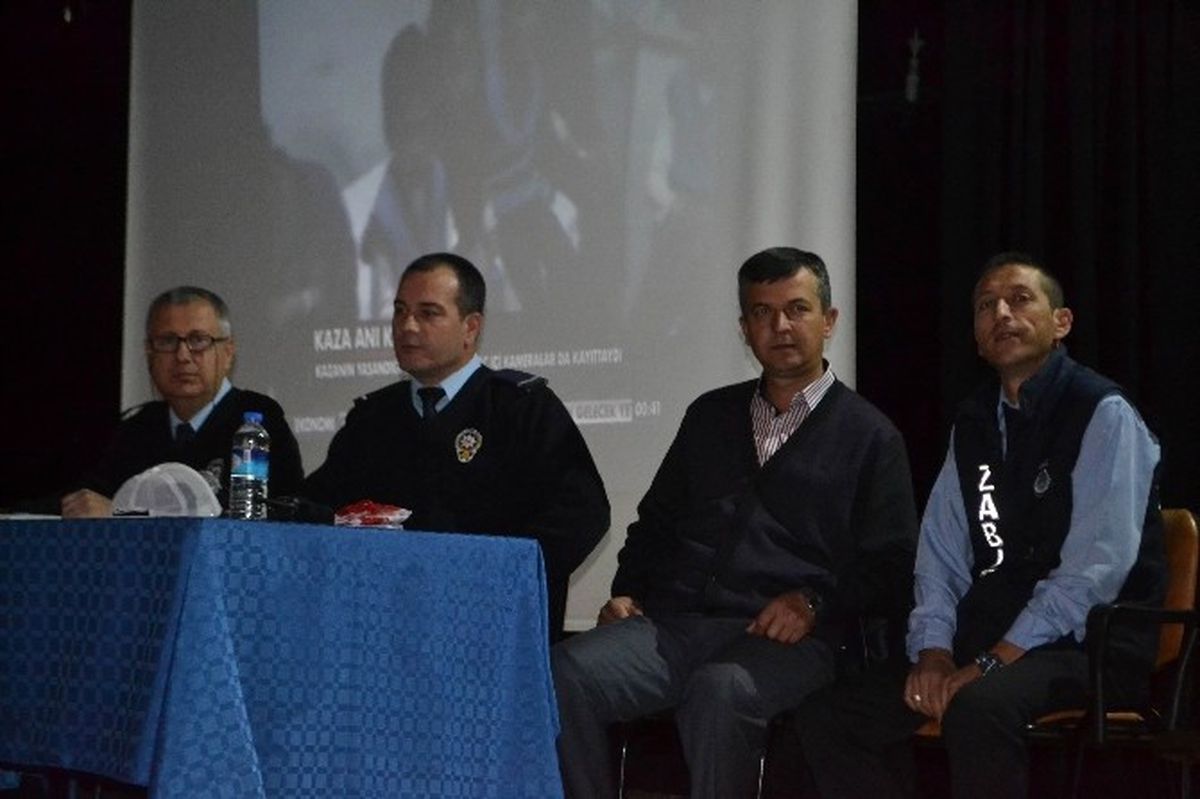 Öğrenci Servis Şoförleri ve Personeli Bilgilendirildi