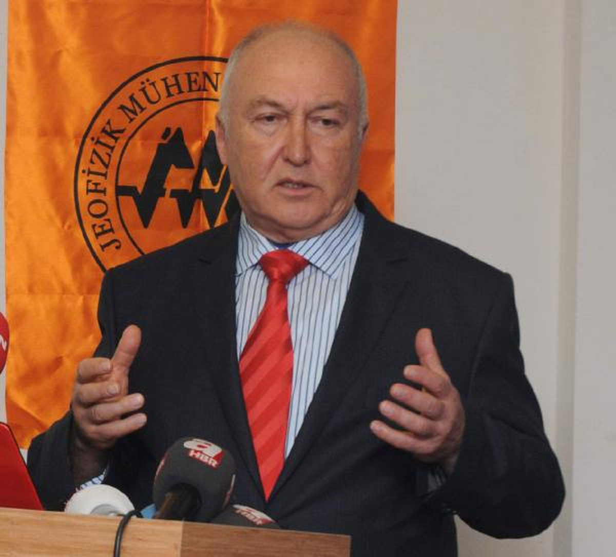 Prof.dr. Ercan: Kaçışmaya, Olayı Abartmaya Gerek Yok