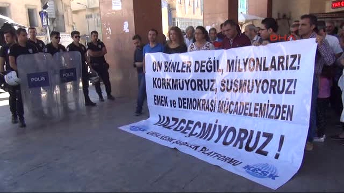 Şanlıurfa - Ankara\'da Kesk Mitinginin Yasaklanmasına Şanlıurfa\'da Tepki