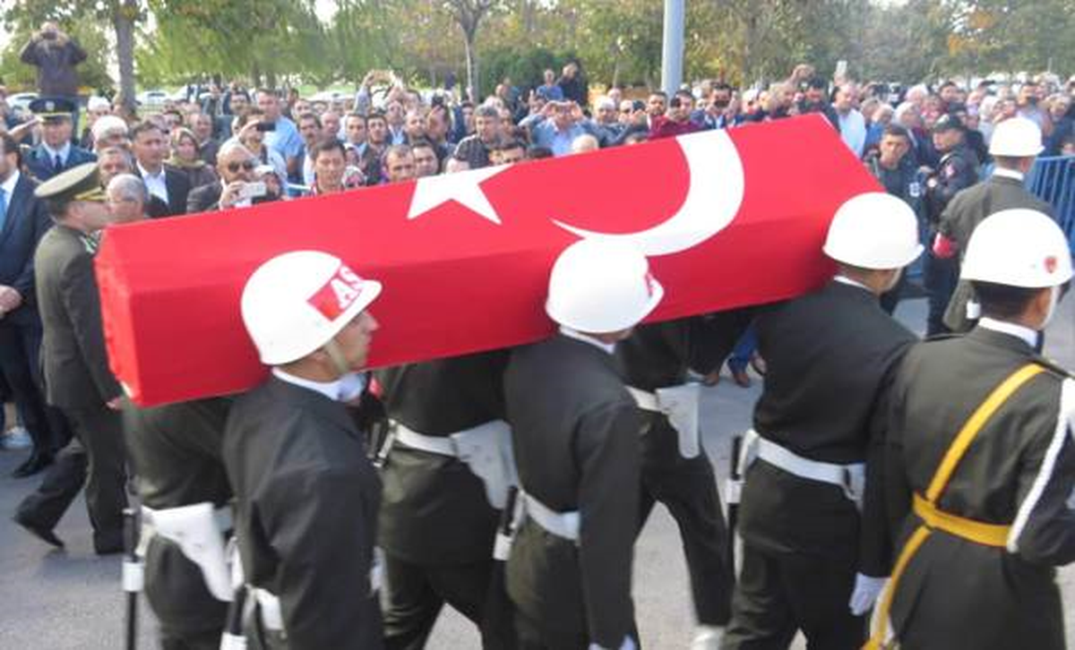 Şehit Er Çamurlu Son Yolculuğuna Uğurlandı