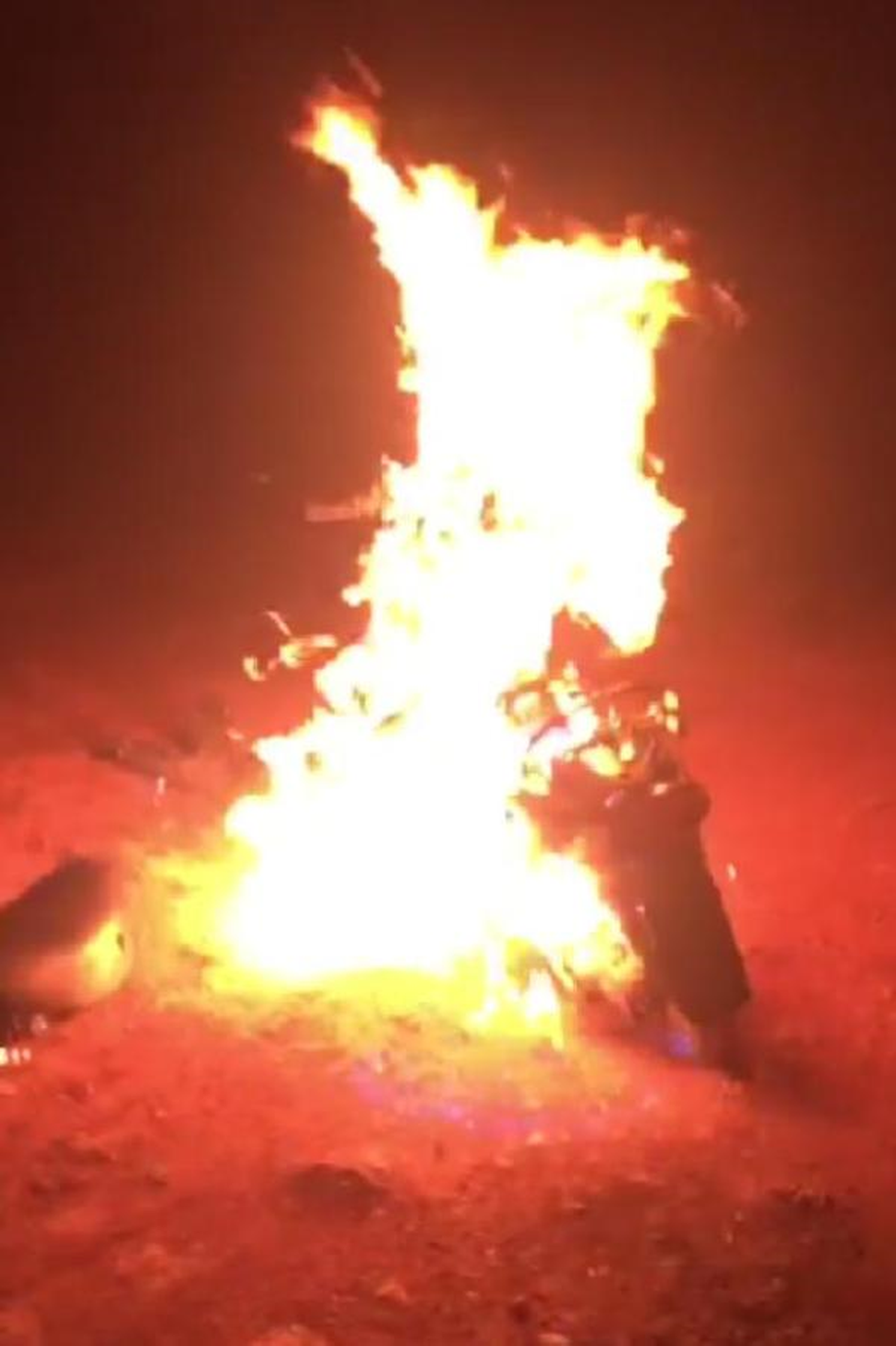 Tamiri İçin Sürekli Para Ödemekten Bıktığı Motosikletini Ateşe Verdi