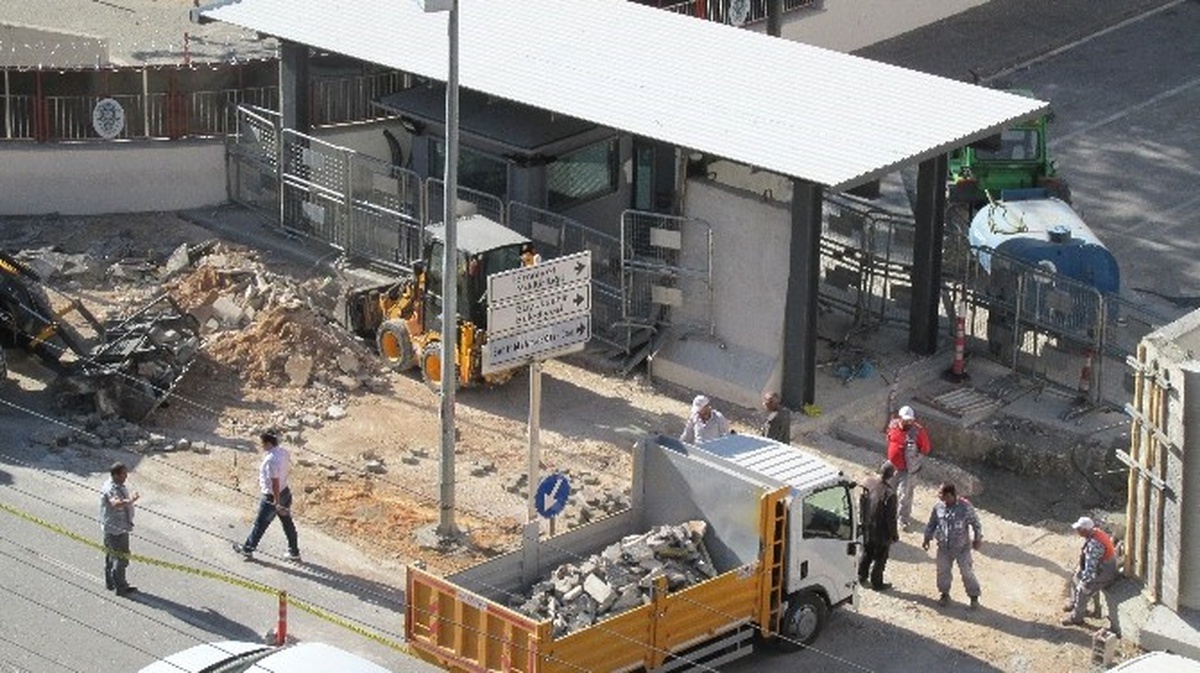 Valilik ve Emniyet Çevresinde Tehdit Oluşturan Atm\'ler Kaldırıldı