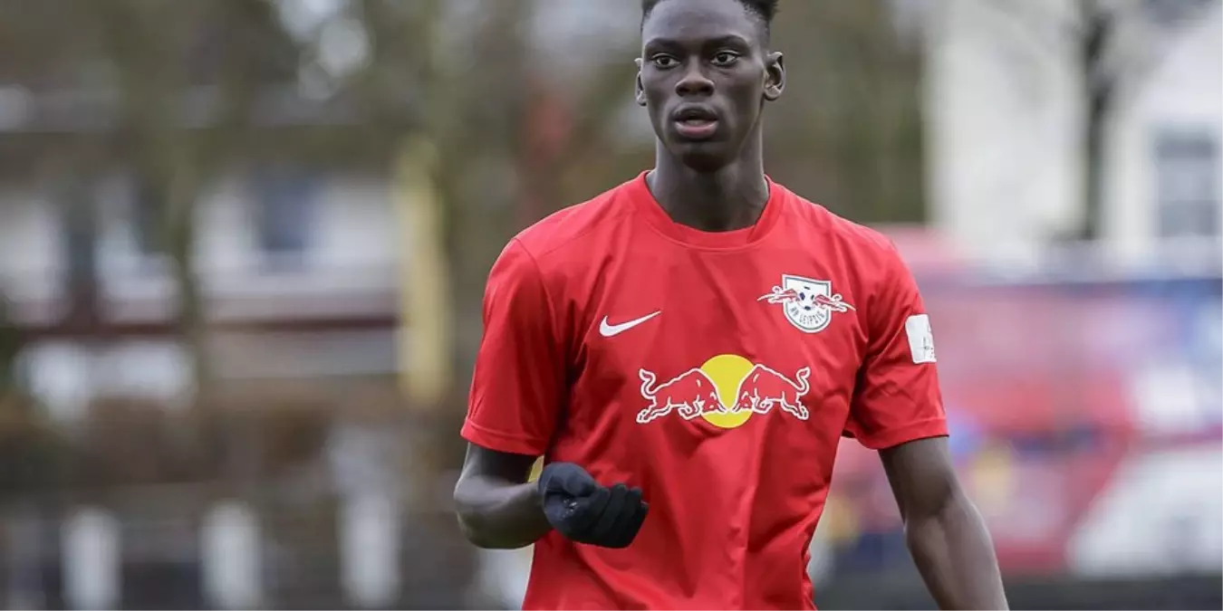 Almanya Genç Takımında Nargile İçen Futbolcular Kadro Dışı Bırakıldı