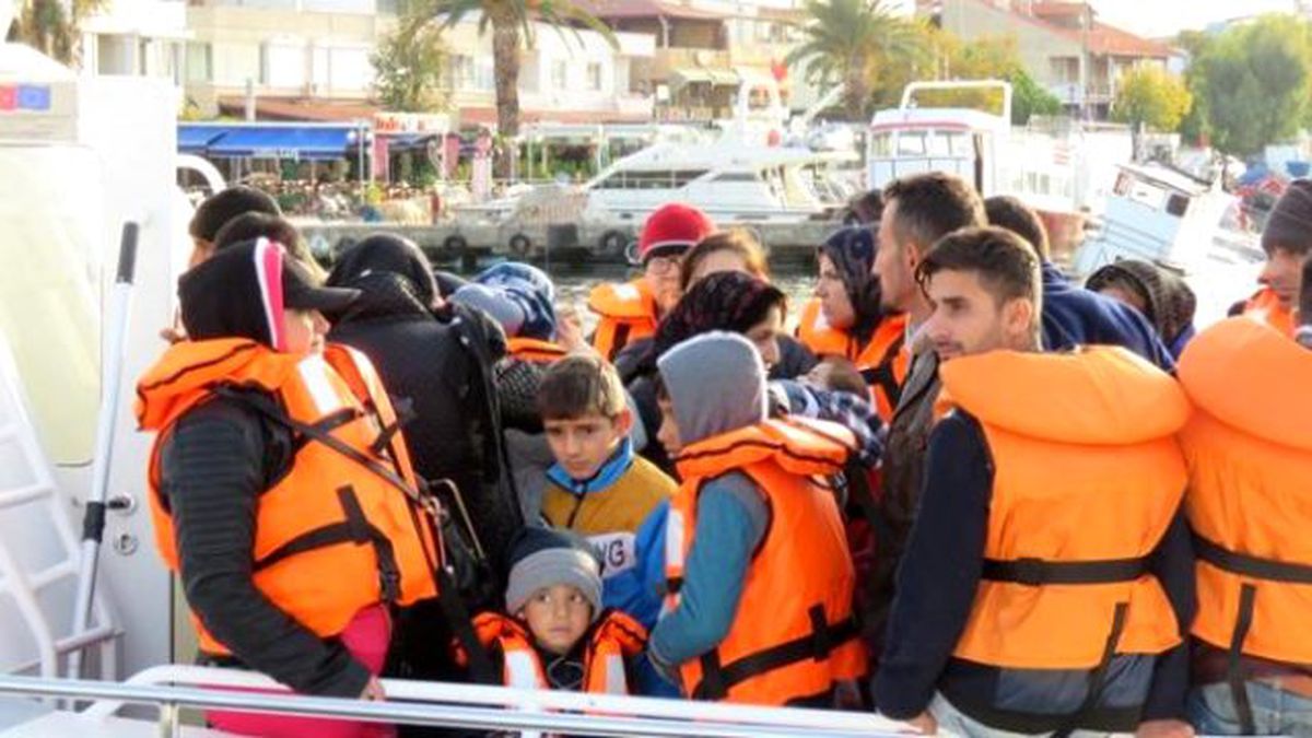 Ayvacık\'ta 48 Göçmen Yakalandı