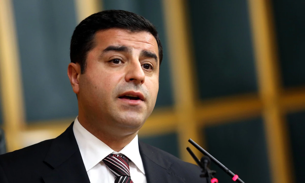 Demirtaş\'a "Hükümeti Alenen Aşağılamak"tan Dava! 2 Yıl Hapsi İsteniyor