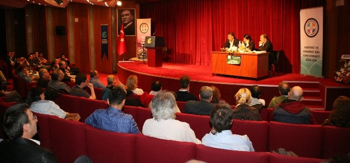 Eskişehir Kent Konseyi\'nden Edebiyat Buluşmaları Söyleşisi