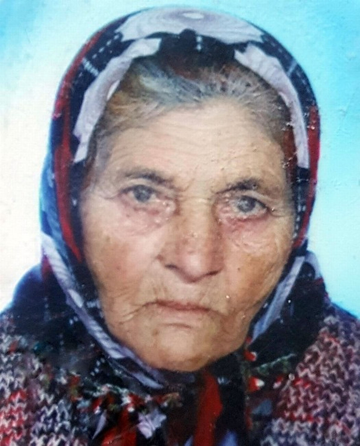 Evinin Önünde Yürürken Yere Düşen Yaşlı Kadın Hayatını Kaybetti