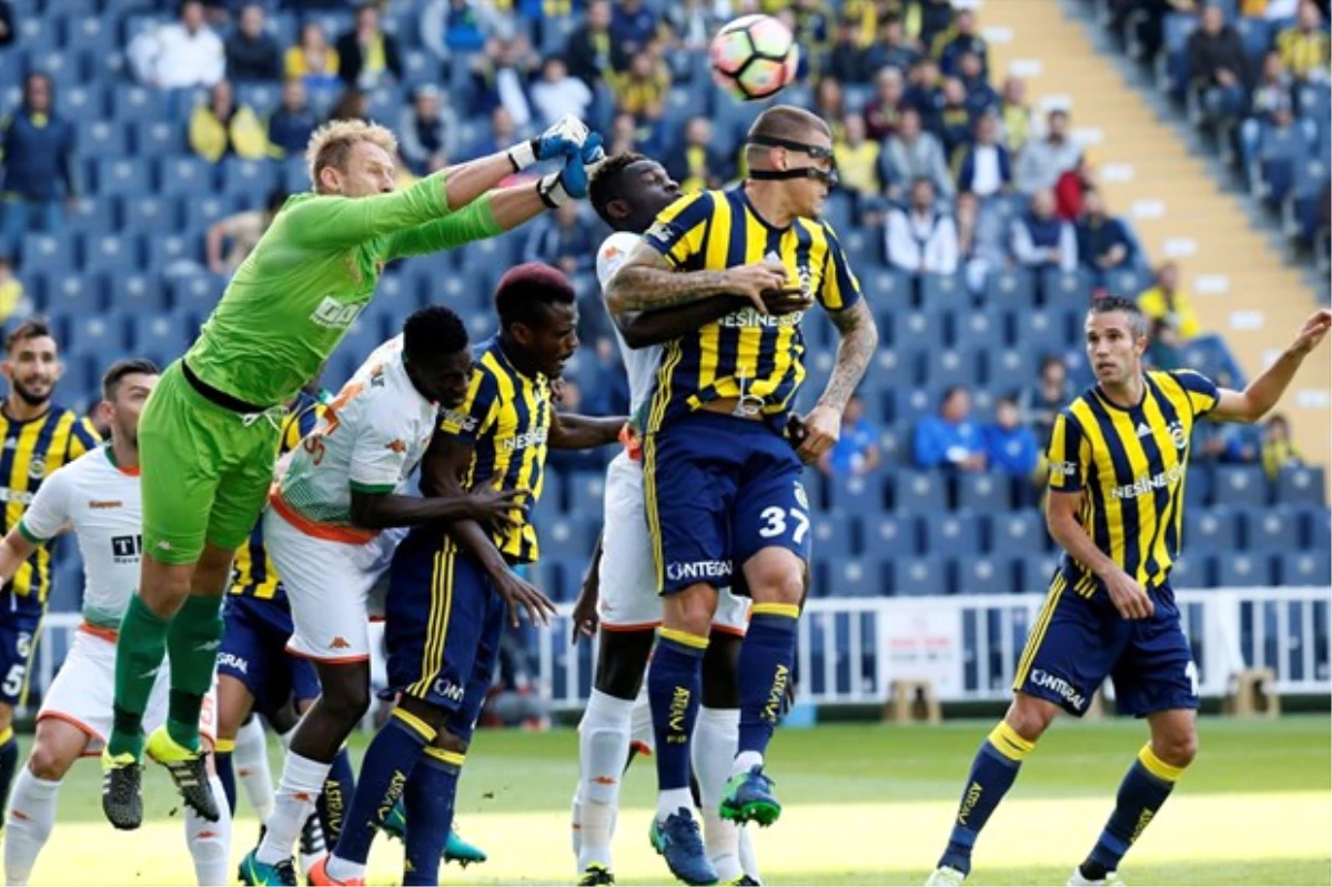 Fenerbahçe Evinde 2 Puan Bıraktı