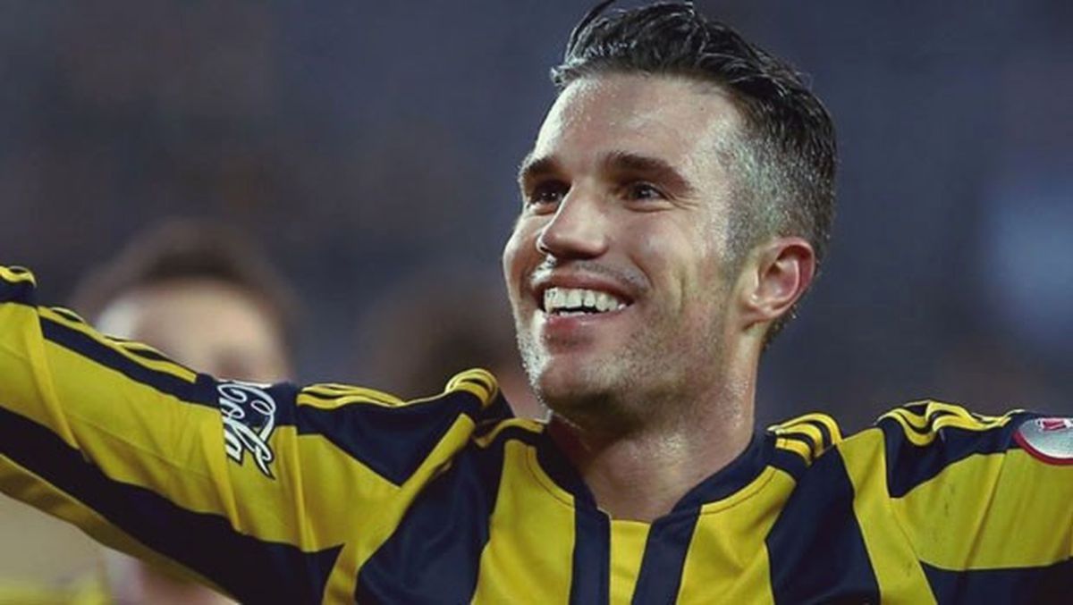 Forma Senin Van Persie