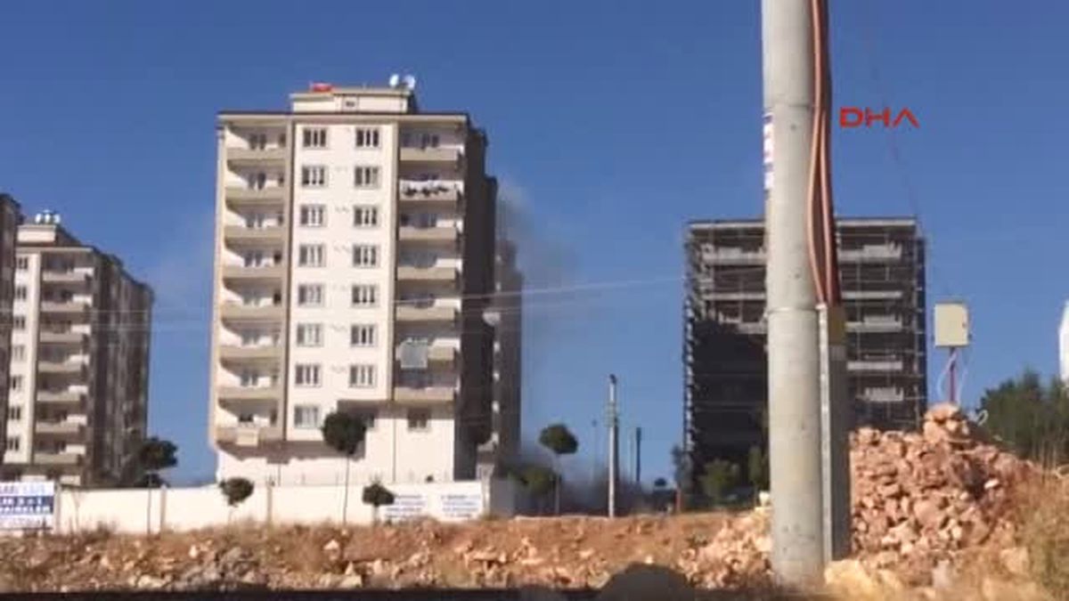 Gaziantep? Te Hücrevevine Yönelik Operasyon Ile Bağlantısı Olduğu Belirlenen Bir Eve Operasyon...