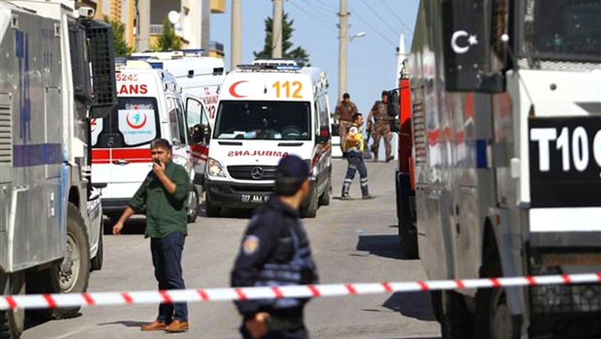 Gaziantep\'teki Patlamada Şehit Olan Polislerin Kimlikleri Belirlendi