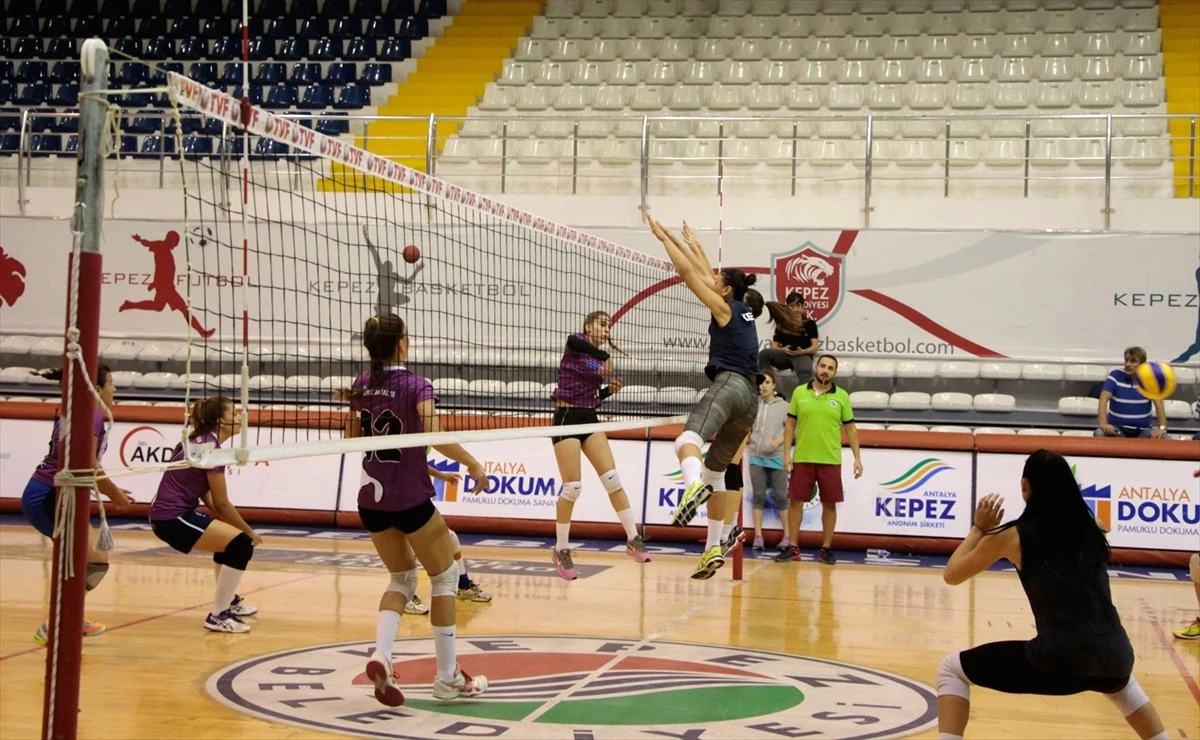 Kepez Bayan Voleybol Takımı Sezona Hazır