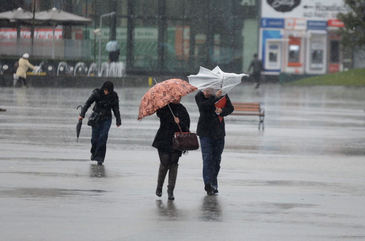 Meteoroloji'den Fırtına ve Kuvvetli Yağış Uyarısı