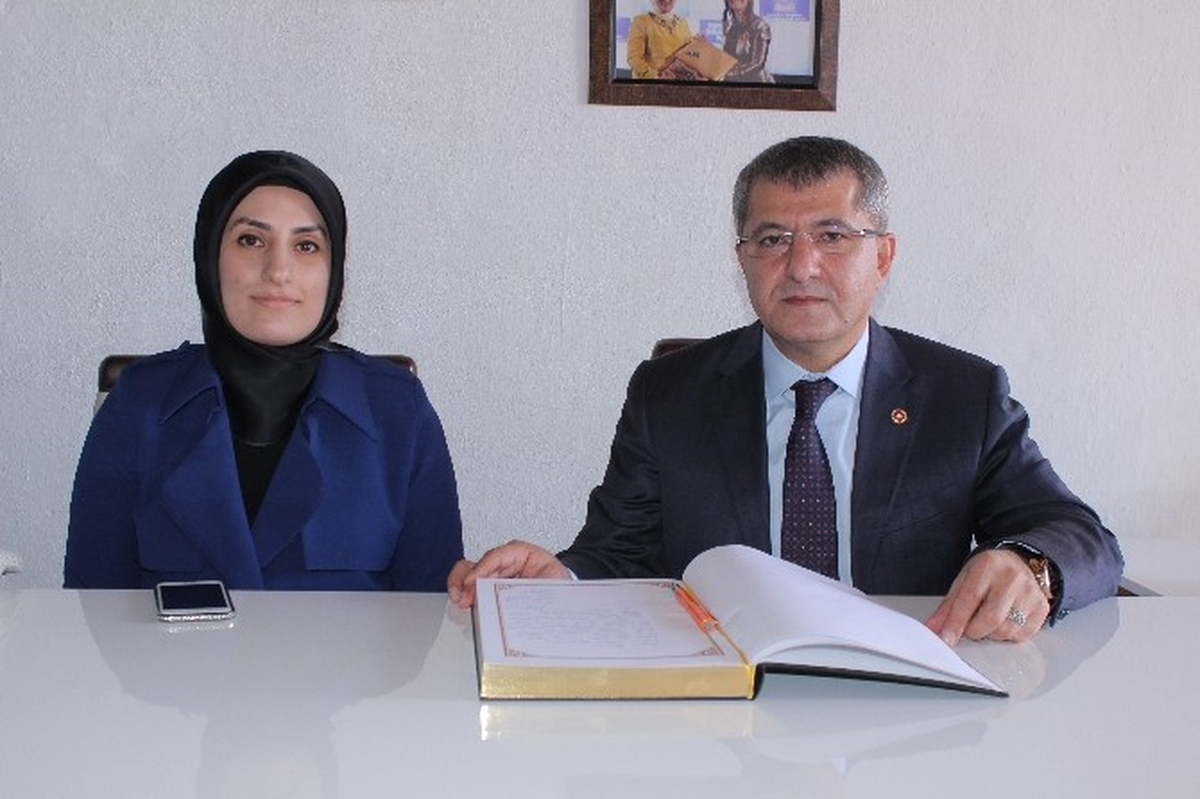 Milletvekili Serdar, Kadem\'i Ziyaret Etti