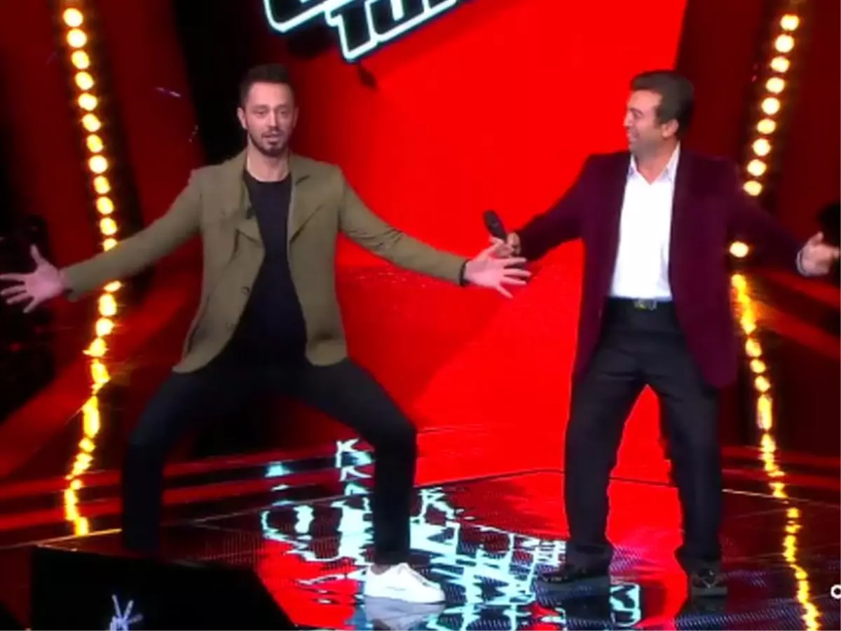 Murat Boz\'dan Olay Hareket! Sahnede Oynarken...