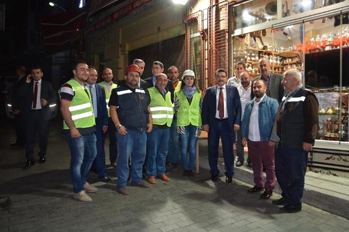 Ortahisar Belediyesi\'nin Yürüttüğü Kemeraltı Sokak Sağlıklaştırma Projesi\'ne Başlandı