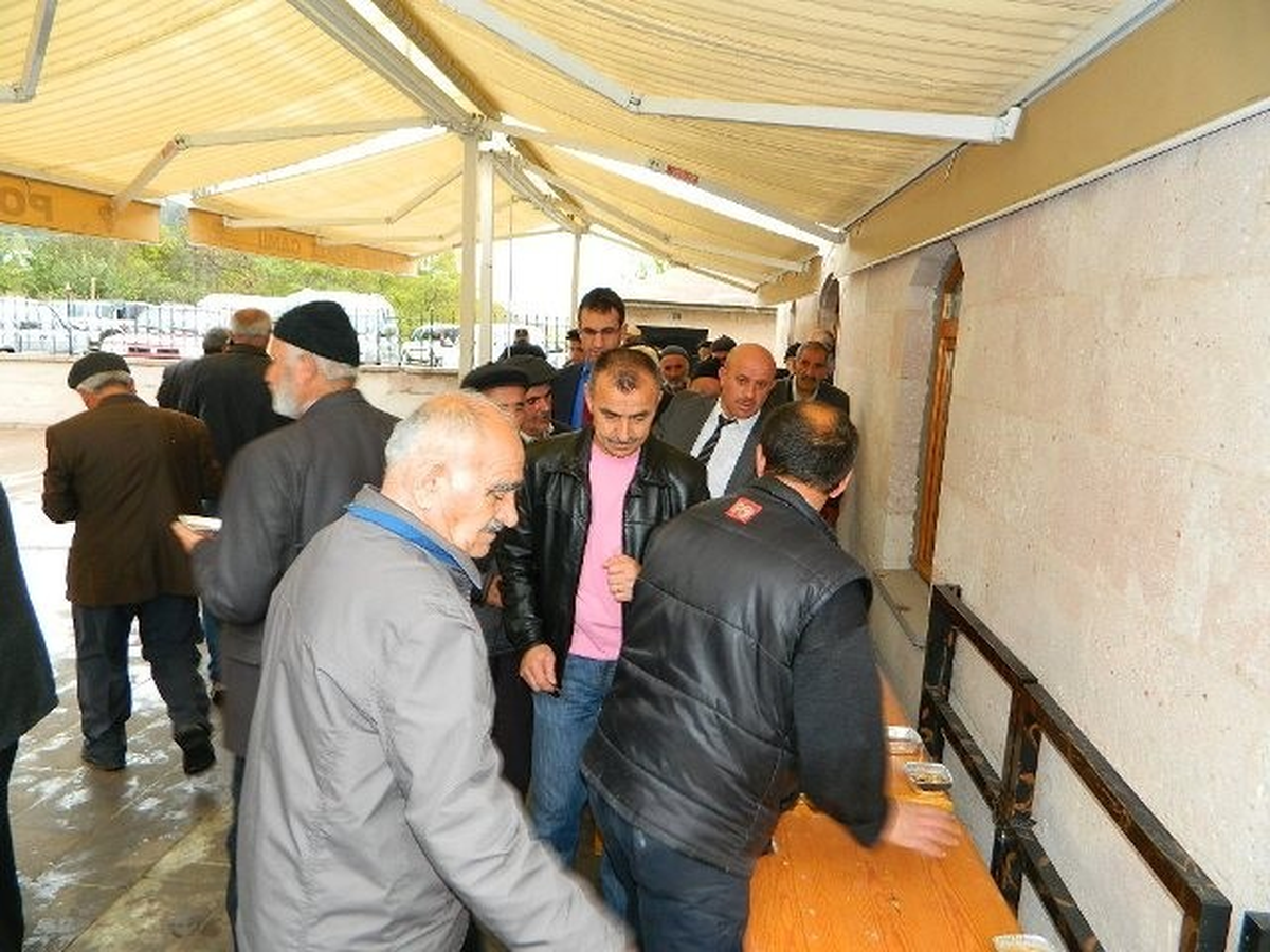 Posof Müftülüğü Aşure Dağıttı