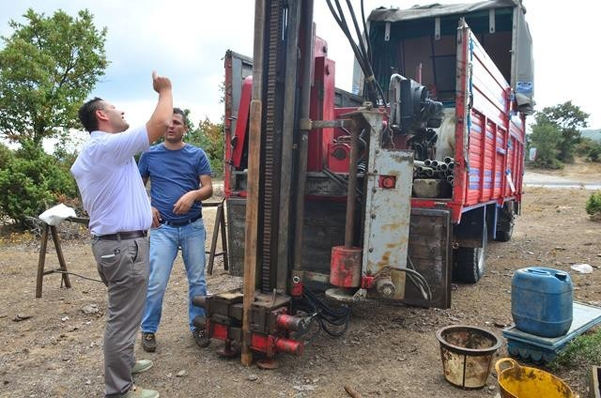 Taştepe Köyünde Su Arama Çalışmaları