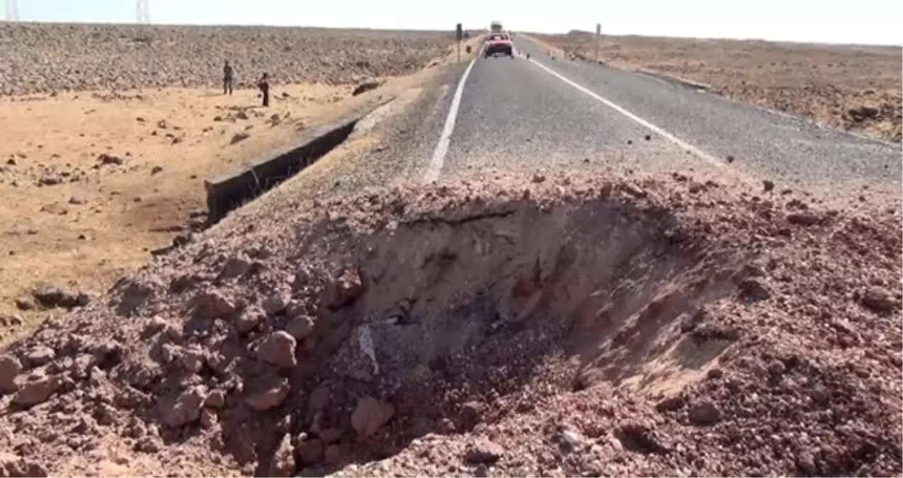 Viranşehir'de Askeri Araç Geçtikten Sonra Yola Döşenen Bomba Patlatıldı