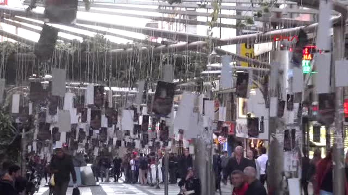 15 Temmuz Şehitlerine Sokakta Farklı Anma Sergisi