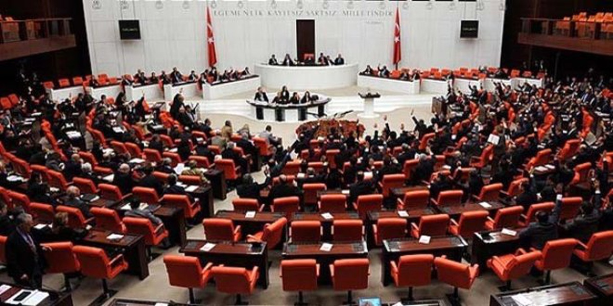 2017 Yılı Bütçesi TBMM Başkanlığına Sunuldu