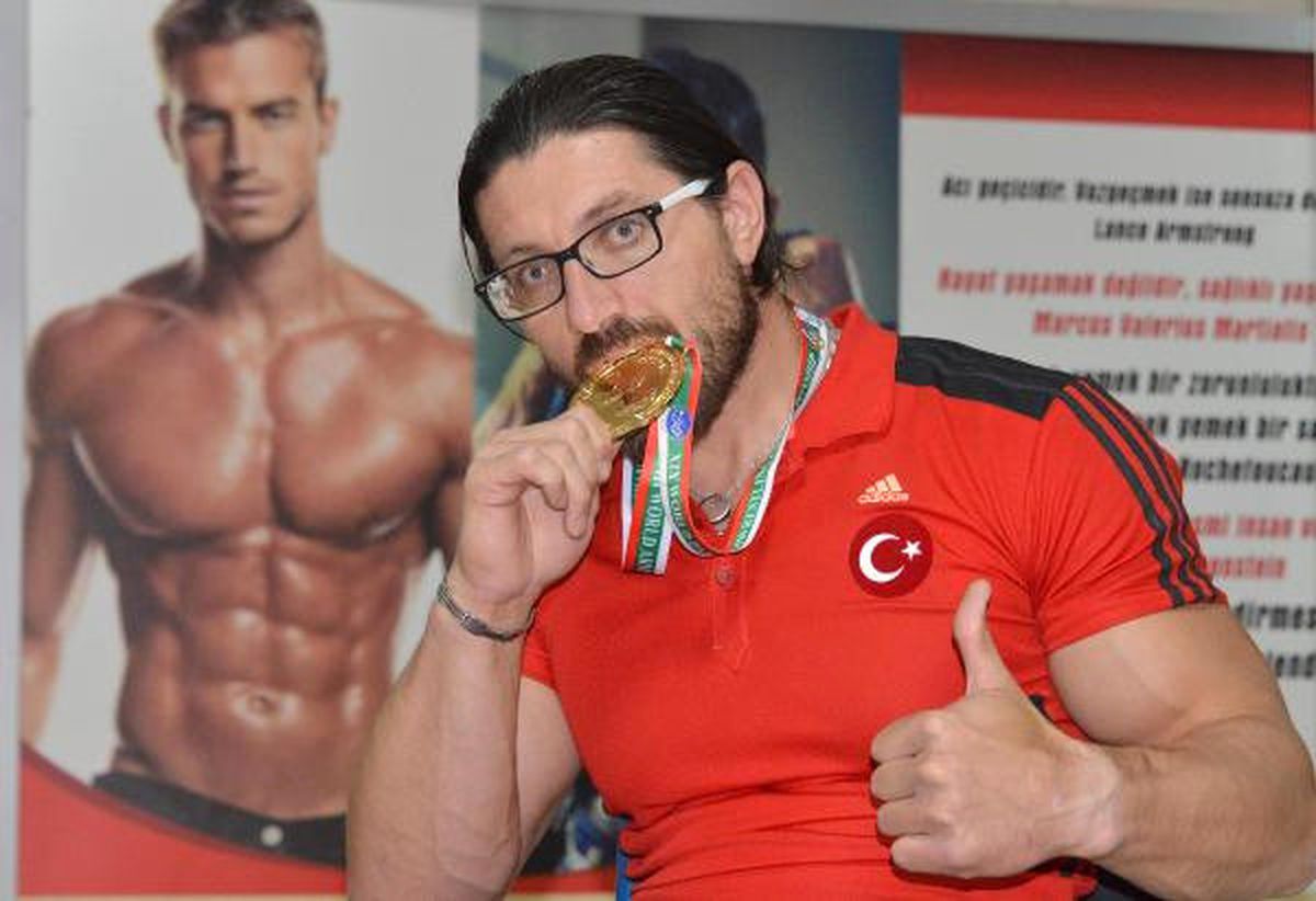 6 Yıldır Dünyada Bileği Bükülmeyen Gökhan İlgisizlikten Yakınıyor