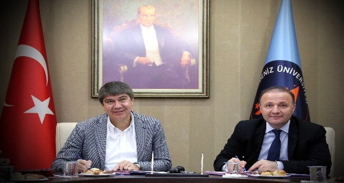 Akdeniz Üniversitesi ile Büyükşehir Belediyesi Arasında Protokol