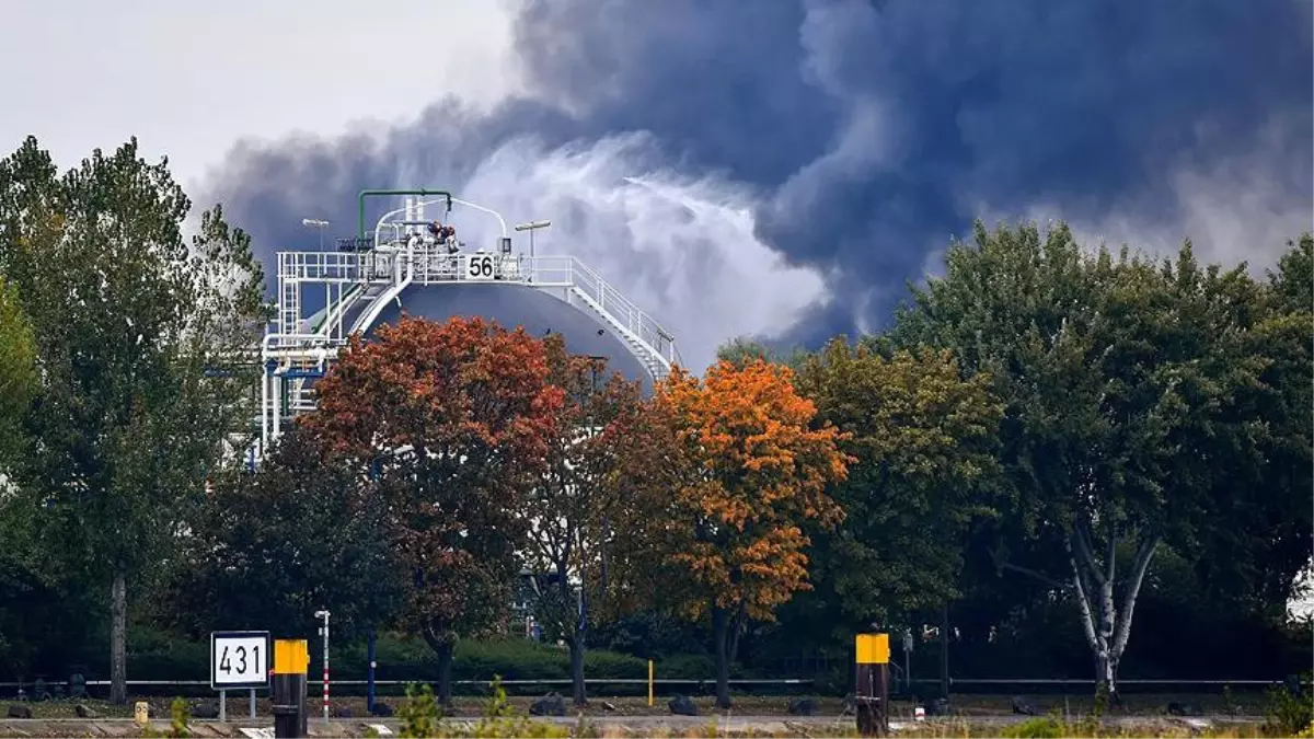 Almanya\'da Basf Fabrikasında Büyük Patlama