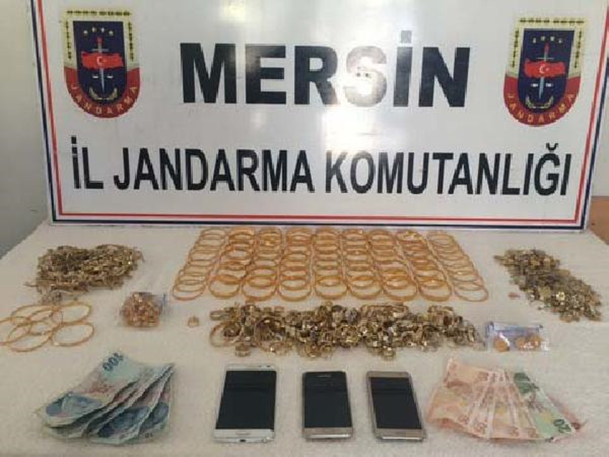 Antalya\'da Kuyumcuyu Dolandıran Zanlılar Yakalandı