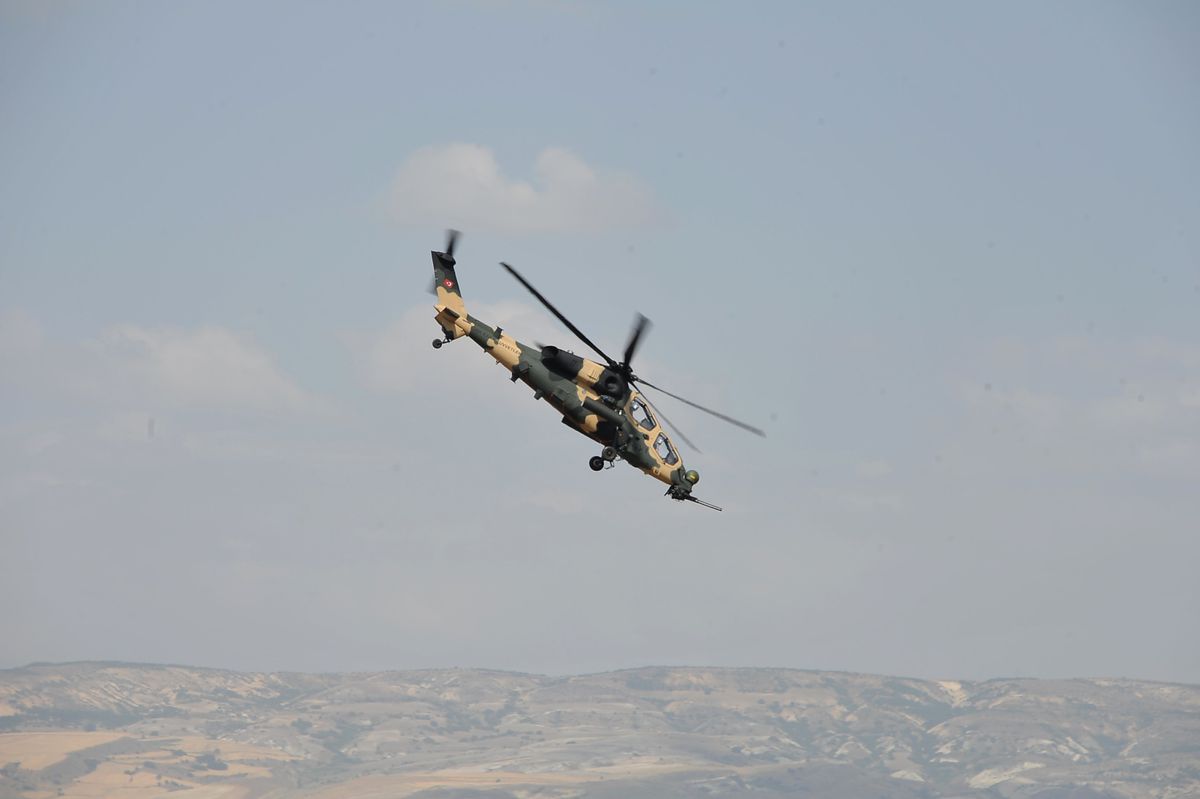 Atak Helikopteri 3 PKK'lı Teröristi Öldürdü