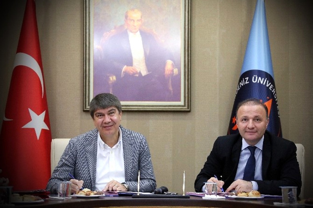 Aü ile Büyükşehir Belediyesi Arasında Protokol