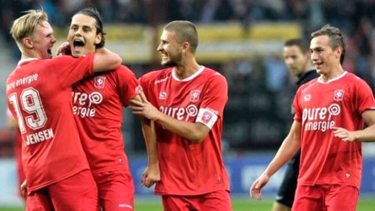 Avrupa\'daki Türk Futbolcular Gollere Devam Ediyor