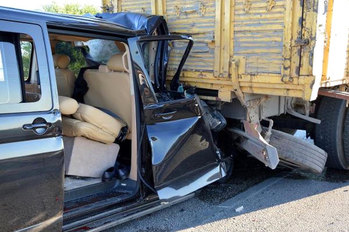 Bakan Çavuşoğlu'nun Kardeşi Kazada Yaralandı