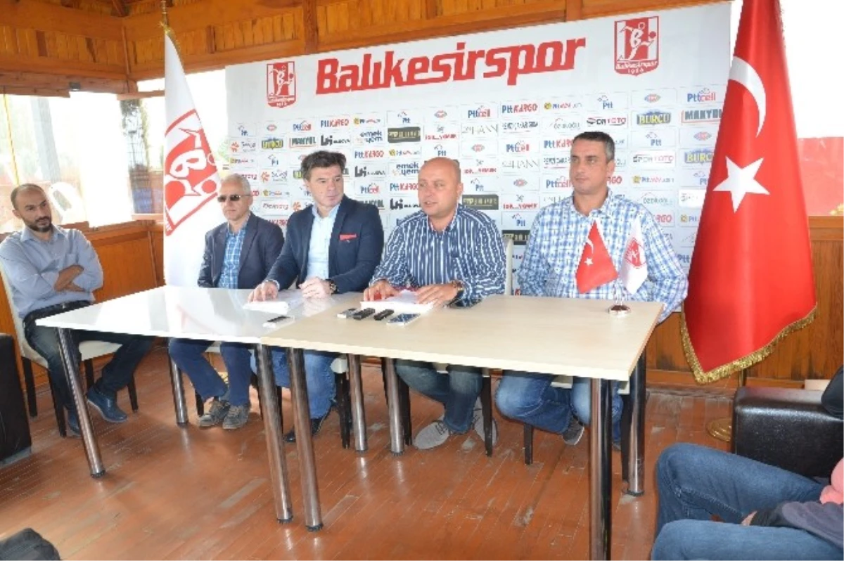 Balıkesirspor 50. Yıl İçin Kitap Bastı