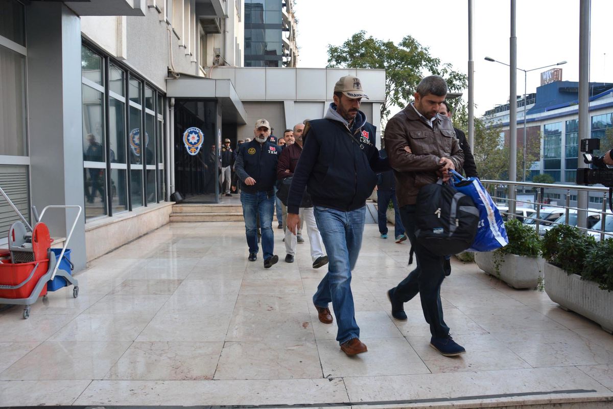 Bursa\'da Aktif Eğitim-Sen Yöneticisi 15 Şüpheli Adliyeye Sevk Edildi