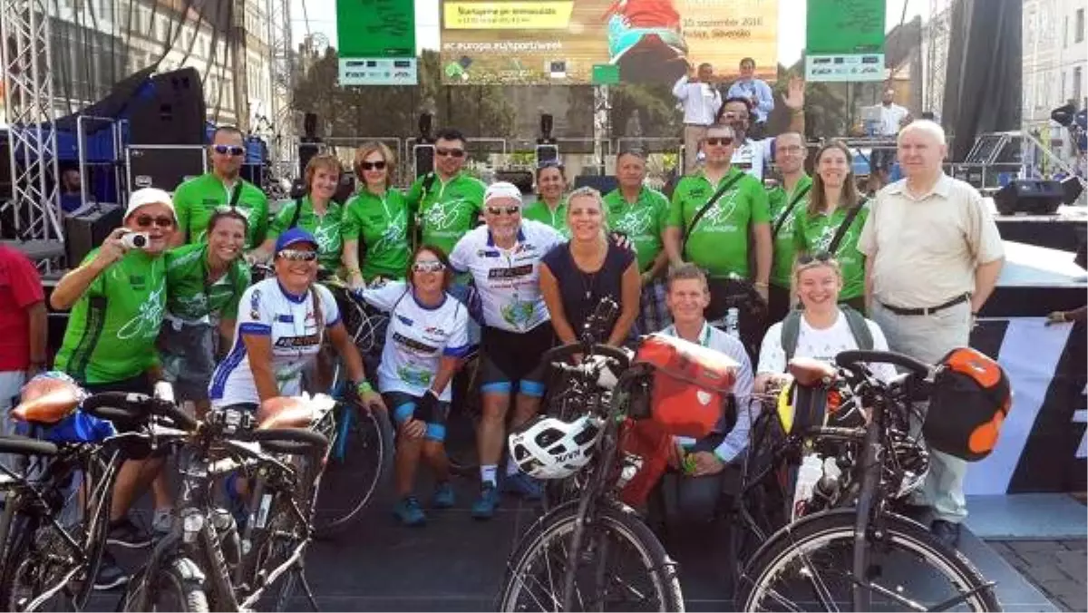 Dünyayı Pedalladılar