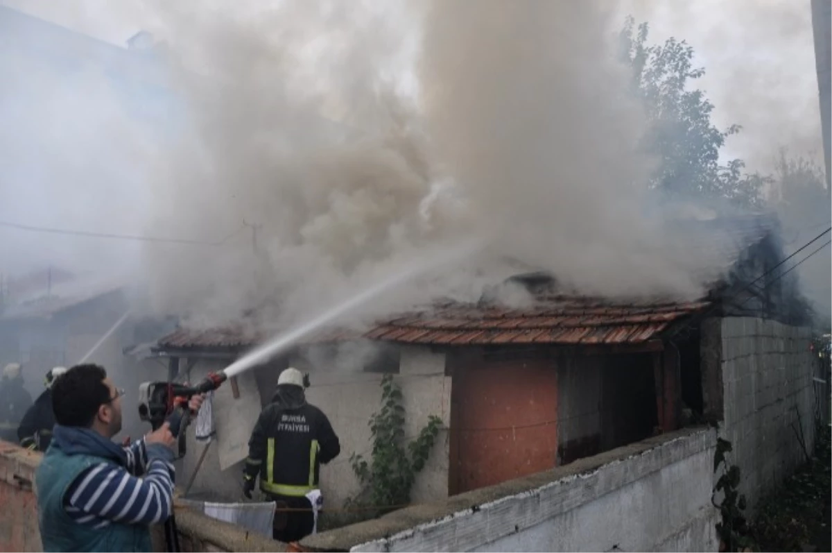 Elektrikli Isıtıcı Yangına Sebep Oldu