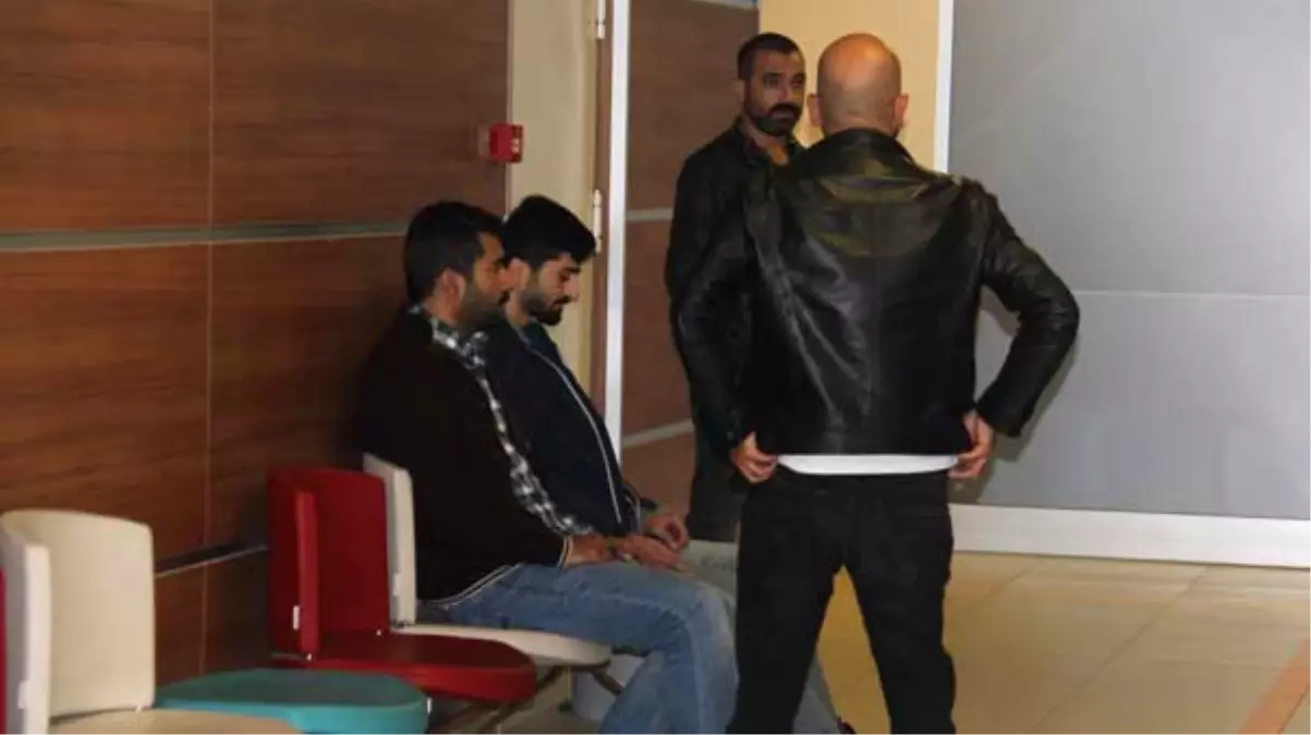 Fetö Firarileri Gizlendikleri Tır\'da Romanya\'ya Kaçarken Yakalandı