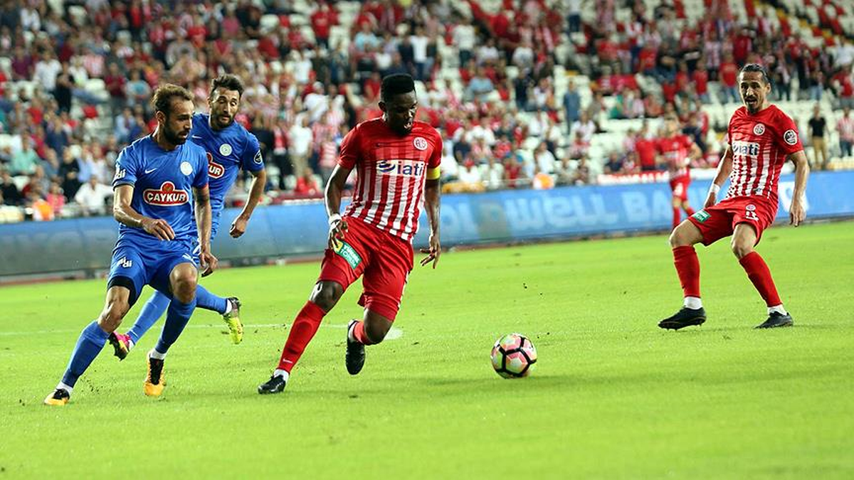 Futbol: Spor Toto Süper Lig