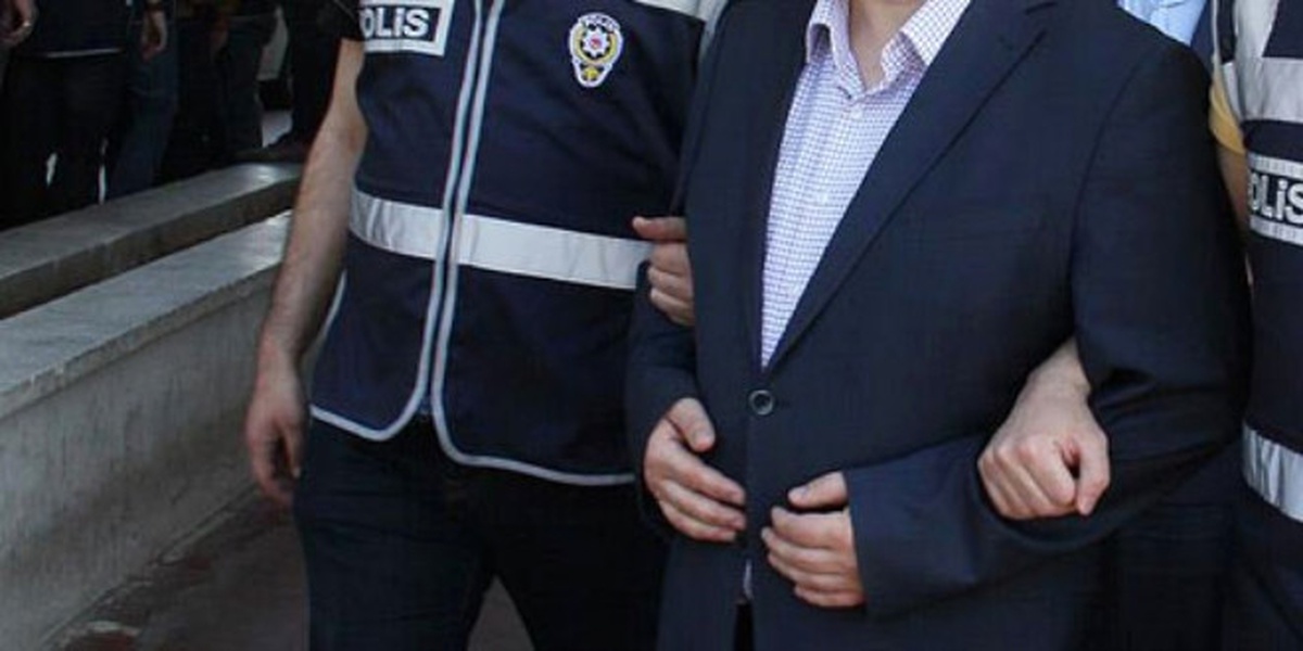 Karabük\'te Fetö Operasyonunda 2 Hakim Adliyeye Sevk Edildi