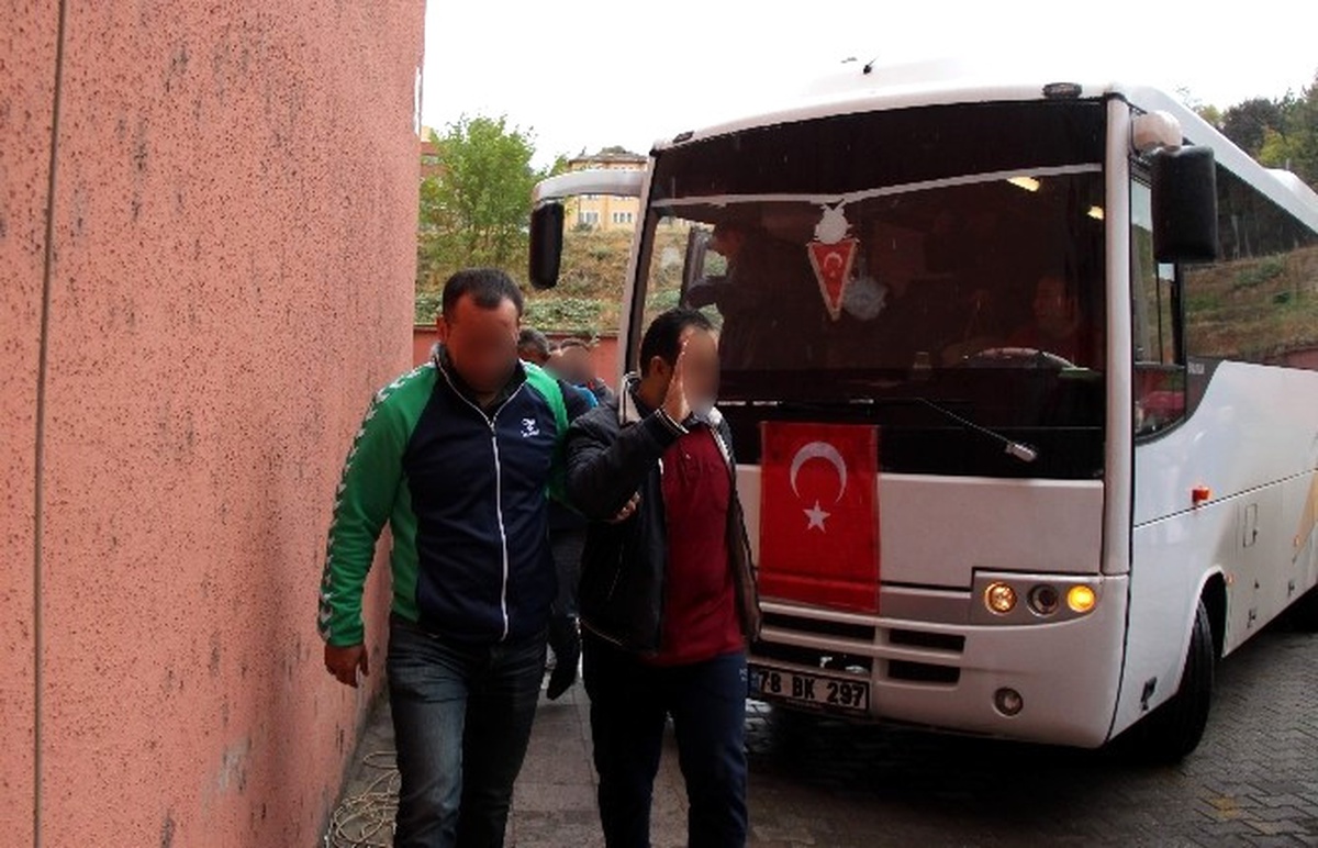 Karabük\'teki Fetö Operasyonunda 11 Kişi Adliyeye Sevk Edildi