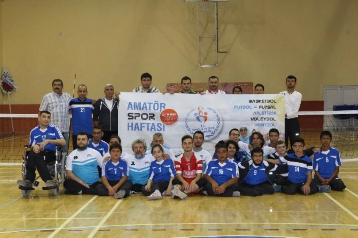 Karaman\'da Bedensel Engelli Sporcular Amatör Spor Haftasında Dostluk Maçı Yaptı