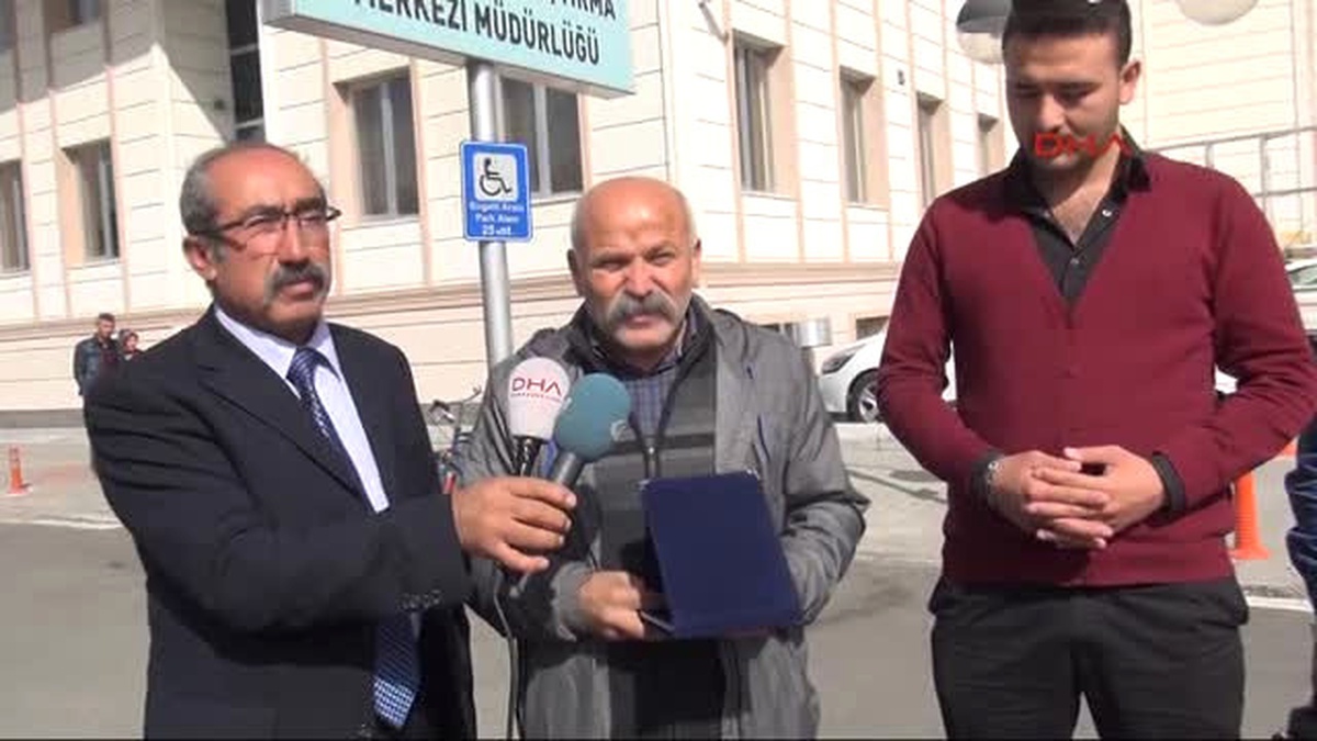 Kayseri Halk Otobüsü Sürücüsüne \'Duyarlılık\' Plaketi