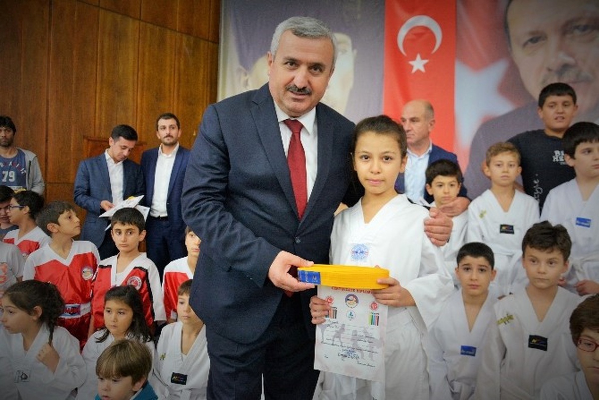 Körfez Spor Akademisi\'nde 37 Öğrenci Terfi Etti