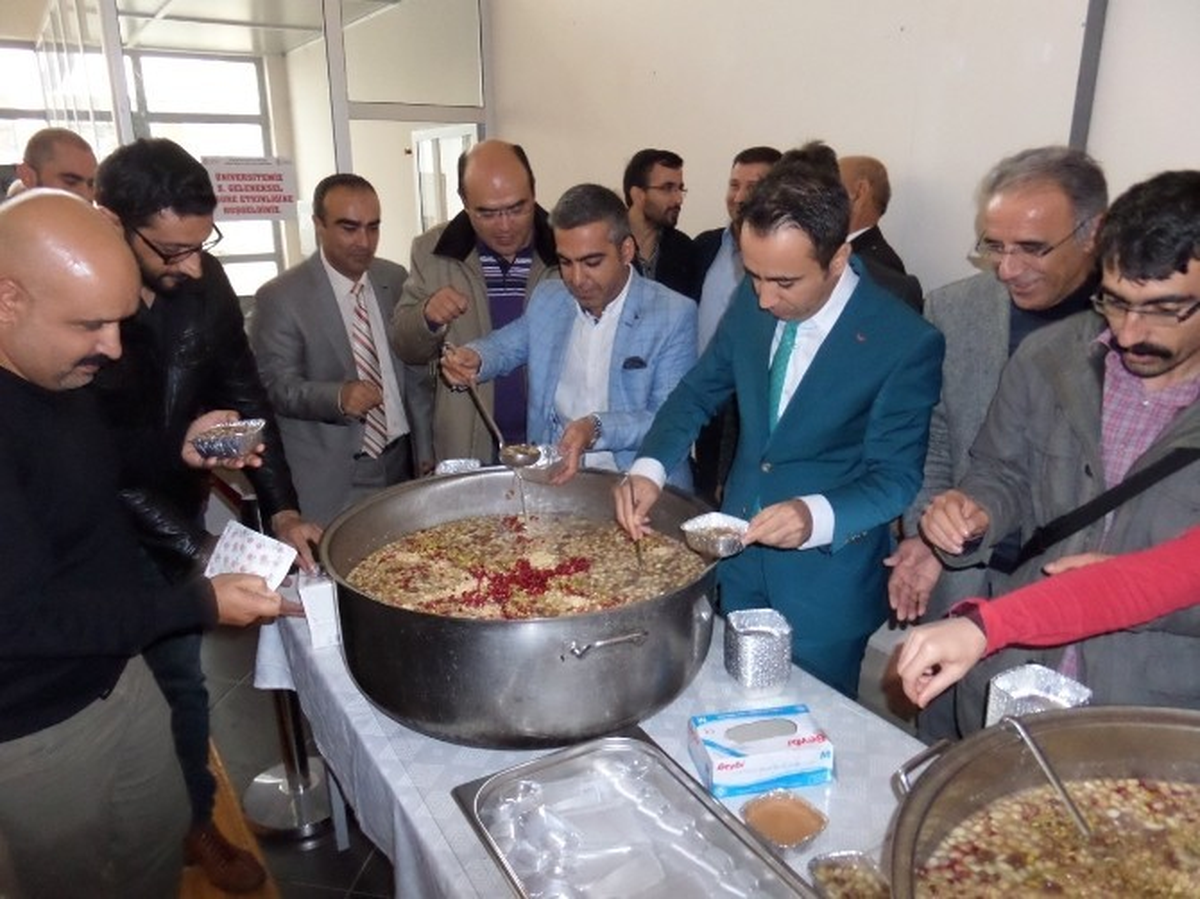 Munzur Üniversitesi Aşure Etkinliği Yapacak